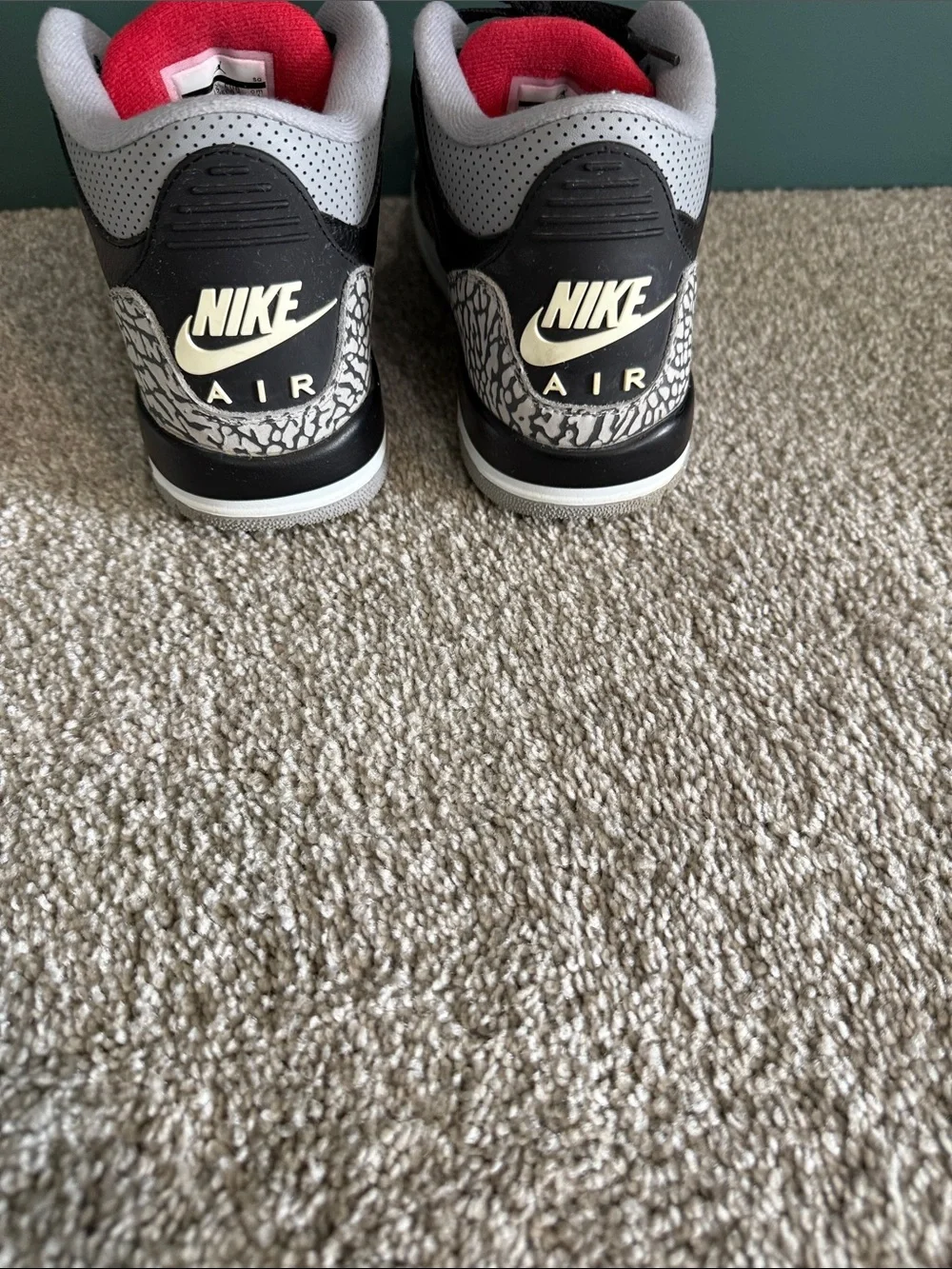 Air Jordan 3 Retro Cement Sneakers Boys Sz. 6